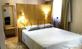 Imagem 3: Flat em Moema, em frente a Av. Helio Pellegrino, fácil acesso ao Pq. do Ibirapuera. Consul