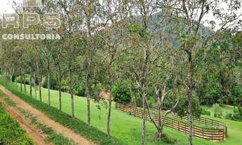 Imagem 6: Sítio ou Haras formado próximo da Represa de Piracaia região de Atibaia