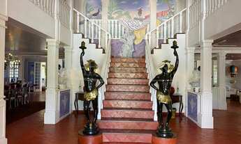 Imagem 4: Casa para venda possui 1400 metros quadrados com 6 quartos em Arraial D'Ajuda - Porto