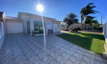 Imagem 3: Linda casa com 2 terrenos, paisagismo, salão de festas e muito mais para você desfrutar .