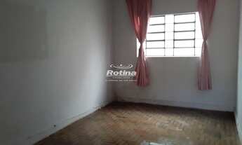 Imagem 6: Casa à venda, 6 quartos, 1 suíte, 2 vagas, Martins - Uberlândia/MG