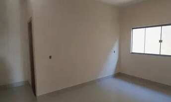 Imagem 4: Casa para venda possui 100 metros quadrados com 2 quartos em Água Verde - Curitiba - PR