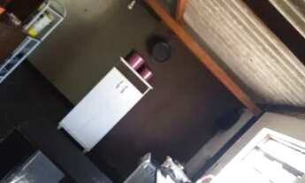 Imagem 3: Casa em rua pública