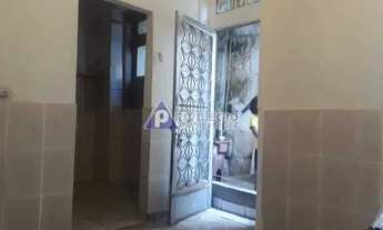 Imagem 2: Excelente terreno com três casas, disponível para venda na Privilégio Imóveis