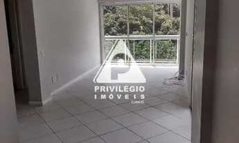 Imagem: Lagoa Rodrigo de Freitas com 3 quartos