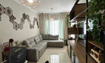 Imagem 2: Linda casa de condomínio, são 2 suítes, churrasqueira e 1 vaga