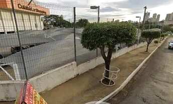 Imagem 2: Vendo casa em frente a Miguel Sutil