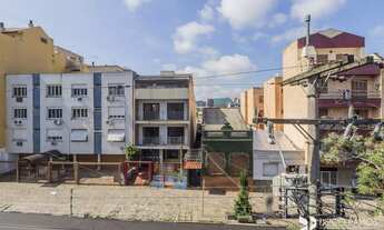 Imagem 7: Apartamento à venda semi-mobiliado de 65m² com 2 dormitórios e vaga no bairro Cidade Baixa