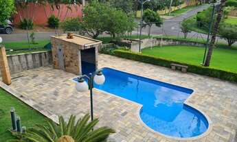 Imagem 2: Casa de condomínio térrea para venda tem 308 metros quadrados com 2 quartos