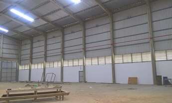 Imagem 5: Galpão de 2000 metros no Civit I com docas