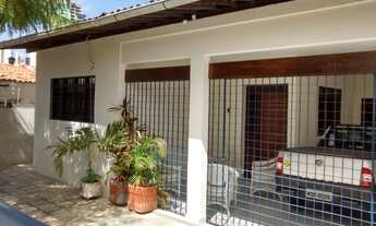 Imagem 2: CASA REFORMADA COM 4 QUARTOS E PISCINA