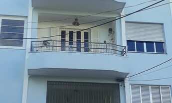 Imagem 2: Casa em Santa Teresa em rua nobre com linda vista para o mar e Pão de Açúcar