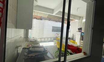 Imagem 6: Casa no coração do Siqueira Campos, Rua Amazonas, frente nascente (Residencial e/ou serviç