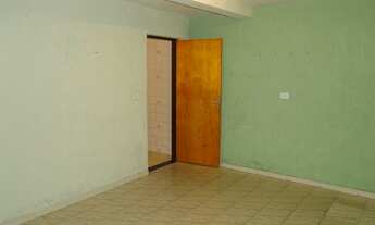 Imagem 3: Sobrado com 190m² de área construída, 4 dormitórios e 4 vagas na Cidade São Jorge em Santo