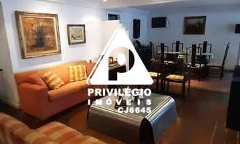 Imagem: Casa de rua à venda, 4 quartos, 1 suíte