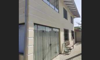 Imagem: Alugo kitnet (apenas uma parte superior