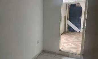 Imagem 7: Aluga-se casa com cozinha, sala, quarto, lavanderia