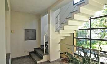 Imagem: São Paulo - Casa Padrão - PERDIZES