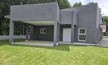 Imagem: Casa de condomínio térrea para venda possui