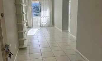 Imagem 3: Apto 02 dormitórios, sendo 01 suíte, ambos com armário embutido, suíte com ar-condicionado