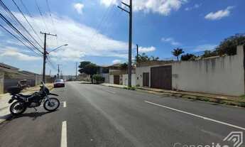 Imagem: Residência com amplo Terreno - Uvaranas