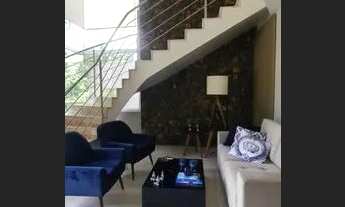 Imagem 4: Casa sobrado em condomínio no CONDOMÍNIO FLORAIS DOS LAGOS - Bairro Ribeirão do Lipa em Cu