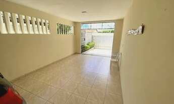 Imagem 2: Casa para venda tem 180 metros quadrados com 3 quartos em Graça - Salvador - BA