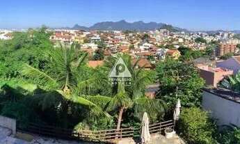 Imagem: Casa em Condomínio à venda, 5 quartos