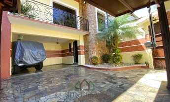 Imagem: Casa à venda 4 Quartos, 3 Vagas, 280M²