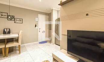 Imagem 4: Apartamento para Aluguel - Vila Galvão, 2 Quartos, 47 m2