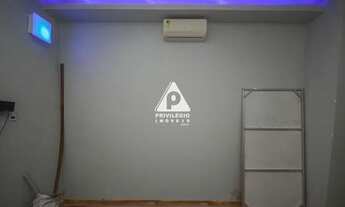 Imagem 3: Privilégio Imóveis Vende: Excelente loja de galeria, ótima oportunidade de montar seu próp