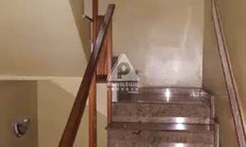 Imagem 4: Casa triplex, 3 quartos/ 2 suítes, vaga em box/ corpo da casa