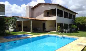 Imagem: Casas em praia de Águas Belas