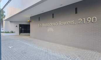 Imagem 2: Apto 2 quartos com 1 garagem no Edif Brigadeiro Towers, bem próximo Shopping Curitiba