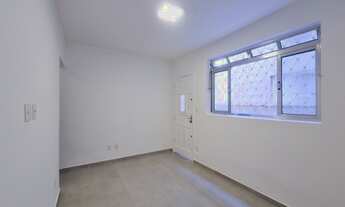 Imagem 2: Apartamento Térreo. 1, dorm. 43 m2, com quintal. Campo Grande - Santos - SP