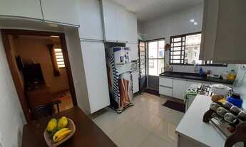 Imagem 6: Casa para venda com 220 metros quadrados com 3 quartos em Boqueirão - Santos - SP