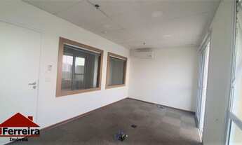 Imagem 6: BARRA FUNDA - 172m², 4 vagas, andar alto, pronta para uso