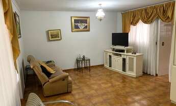 Imagem: Sobrado em excelente estado próximo ao