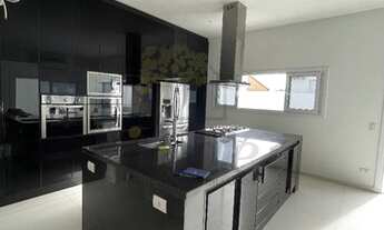 Imagem 2: Centro - excelente imóvel em condomínio - amplo confortável lazer privativo