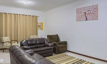 Imagem 4: Linda casa - 202 m2 - 167 m2 ac- 3 quartos (sendo 1 suíte)- área gourmet