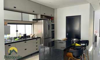 Imagem 3: Casa Alto padrão com 3 Suítes e móveis planejados na Quadra 505 Sul em Palmas/TO