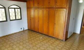 Imagem 4: Sobrado para venda possui 387 metros quadrados com 4 quartos em Setor Oeste - Goiânia - GO