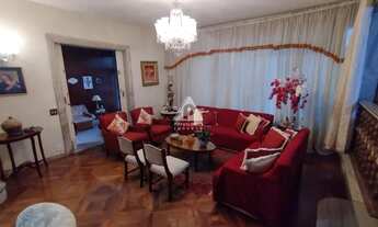 Imagem: Casa de rua à venda, 7 quartos, 3 suítes