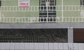 Imagem 2: Casa duplex à venda no Bairro Lomento Júnior