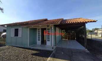 Imagem: Casa bem localizada com 2 dormitórios para