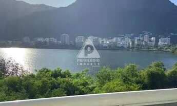 Imagem 2: Na Lagoa: excelente 2 quartos, com vaga. Com vista panorâmica para a Lagoa, é um Flat de a