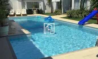 Imagem: Mansão a venda no condomínio Villaggio