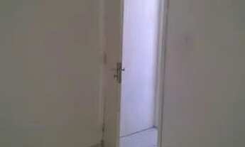 Imagem 2: Apto 2/4 no Sto Eduardo primeiro andar na rua do INSS