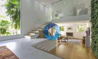 Imagem: Casa Impecável com 5 dormitórios à venda