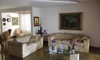 Imagem 2: Apartamento de 4 suítes no miolo da Praia do Canto e com área externa